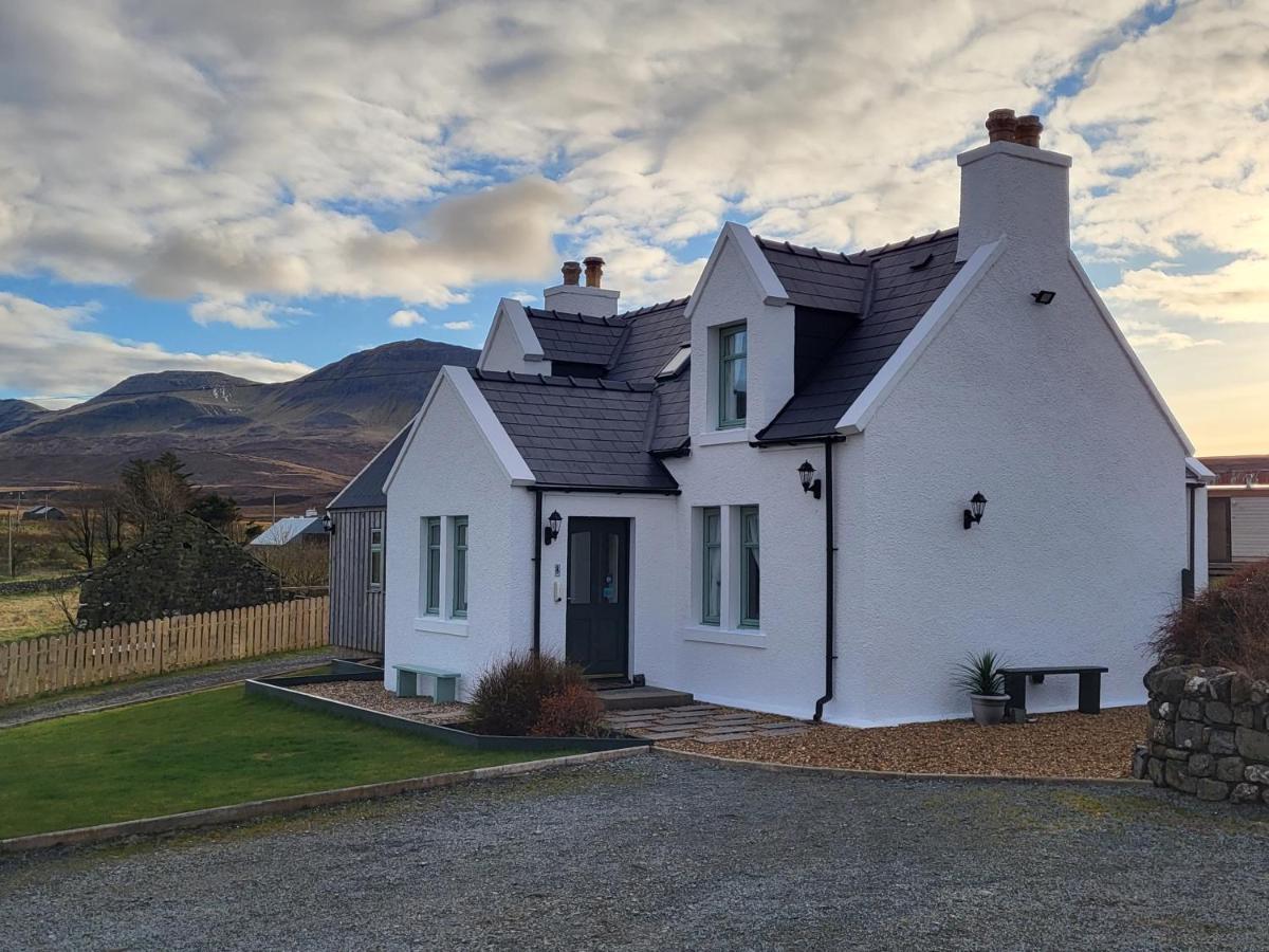 An Cnoc Bed & Breakfast Staffin Bagian luar foto