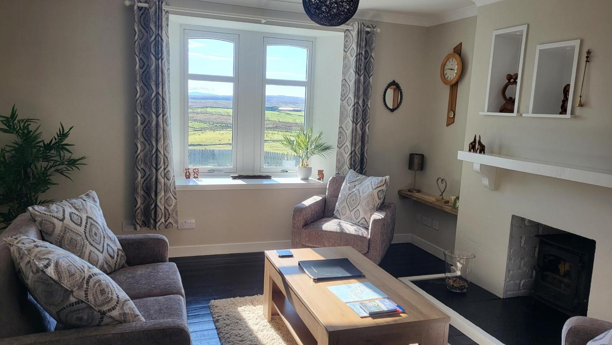 An Cnoc Bed & Breakfast Staffin Bagian luar foto